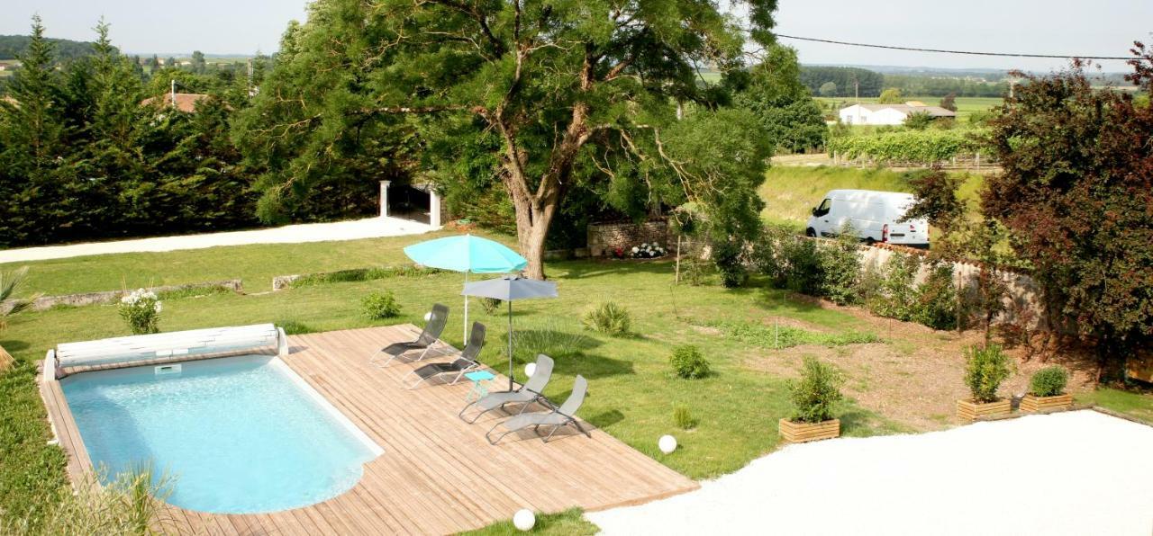 Bed and Breakfast Au Coeur Des Vignes Archiac Exterior foto