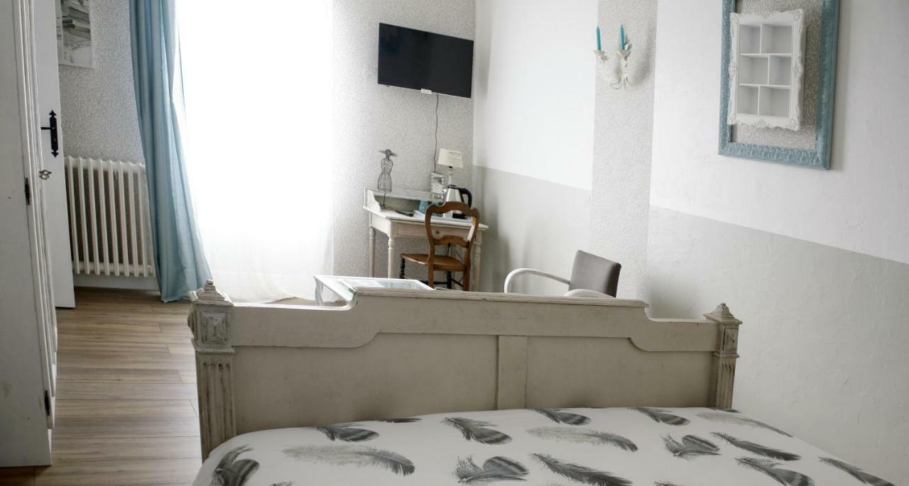 Bed and Breakfast Au Coeur Des Vignes Archiac Exterior foto